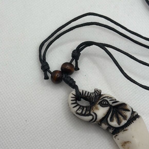 NWOT Wood and resin elephant tusk pendant and wax cord - Picture 3 of 5